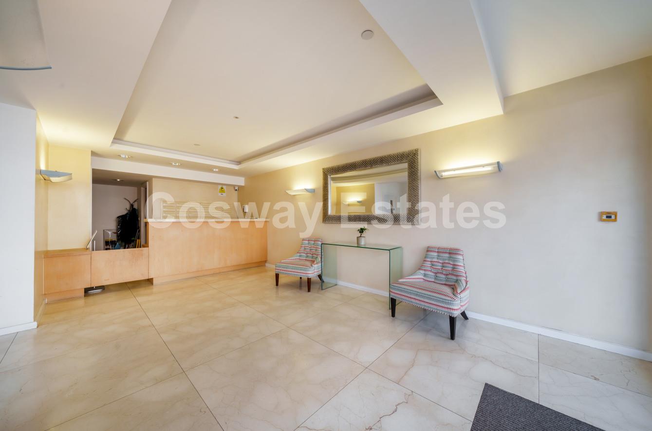 Titan Court, Flower Lane, Mill Hill
